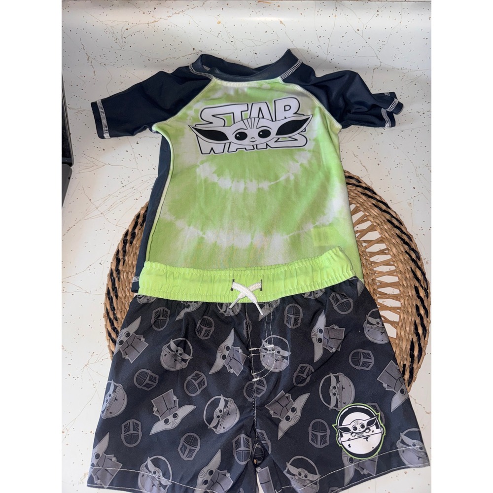 Star Wars Grogu Baby Yoda Rash Guard/ Swim Trunk Set Toddler Boys 2T Green NWOT
